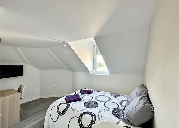 Maison 4 Ch, Ideal Deplacement Pro, Parking, Renove *